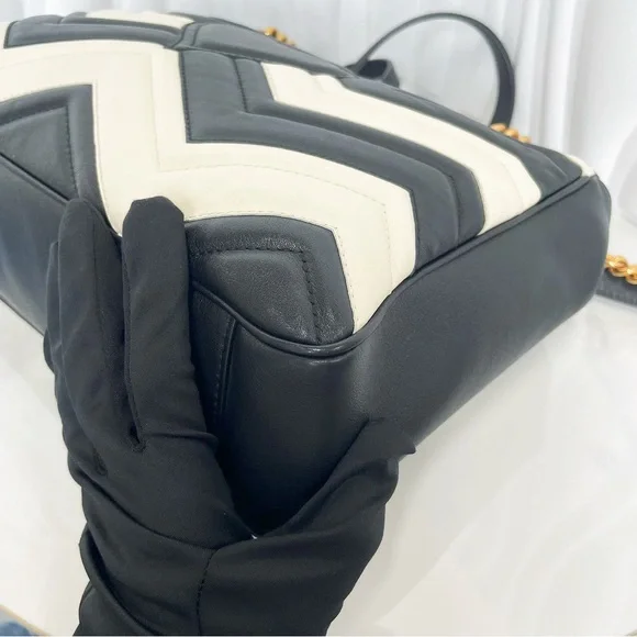 Gucci Black and White Chevron Quilted Leather Shoulder Bag - Picture 11 of 14